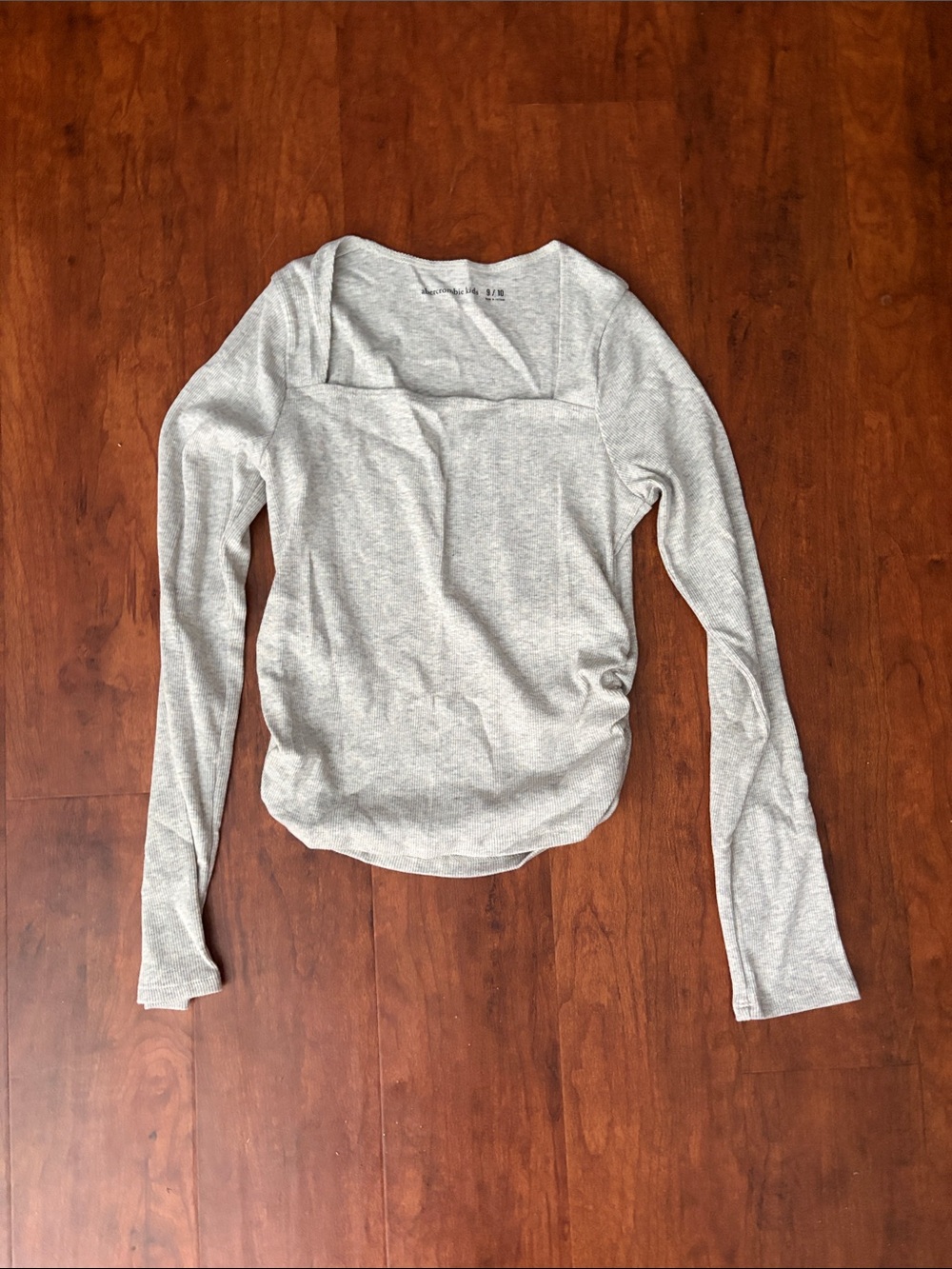 Abercrombie And Fitch Girls Light Gray Long-Sleeve Square Neck Top Size 9/10